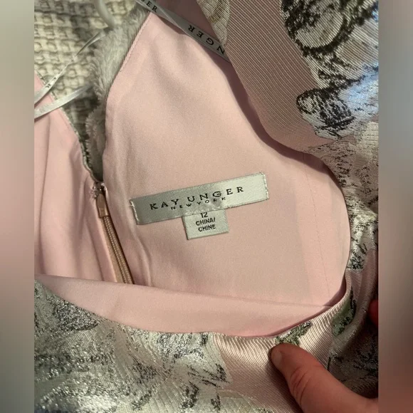 Kay Unger Lilianna Gown NWT - Picture 11 of 11